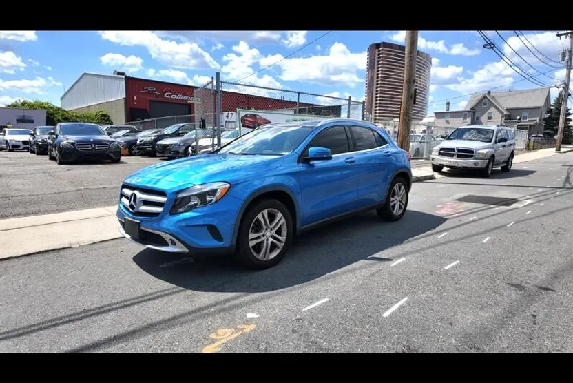 2015 Mercedes Benz GLA 250 4MATIC photo 1