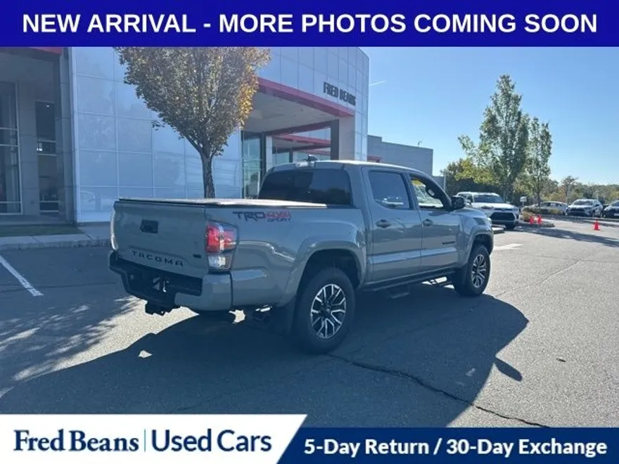 2022 Toyota Tacoma TRD Sport V6 photo 1