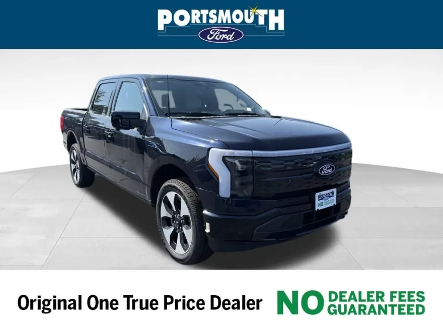 2025 Ford F-150 Lightning Platinum photo 1
