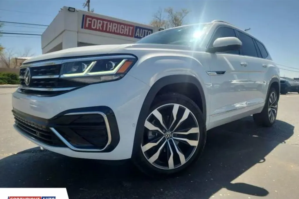 2022 Volkswagen Atlas SEL Premium R-Line photo 1