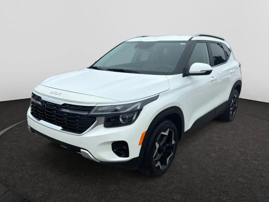 2024 Kia Seltos EX photo 1