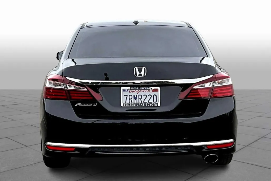 2016 Honda Accord EX-L photo 1