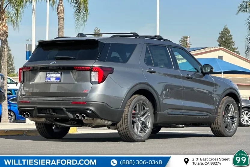 2025 Ford Explorer ST photo 1