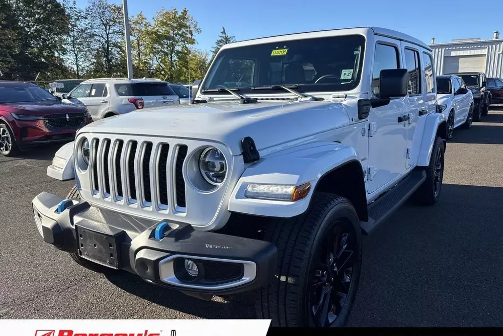 2023 Jeep Wrangler Unlimited 4xe Sahara photo 1