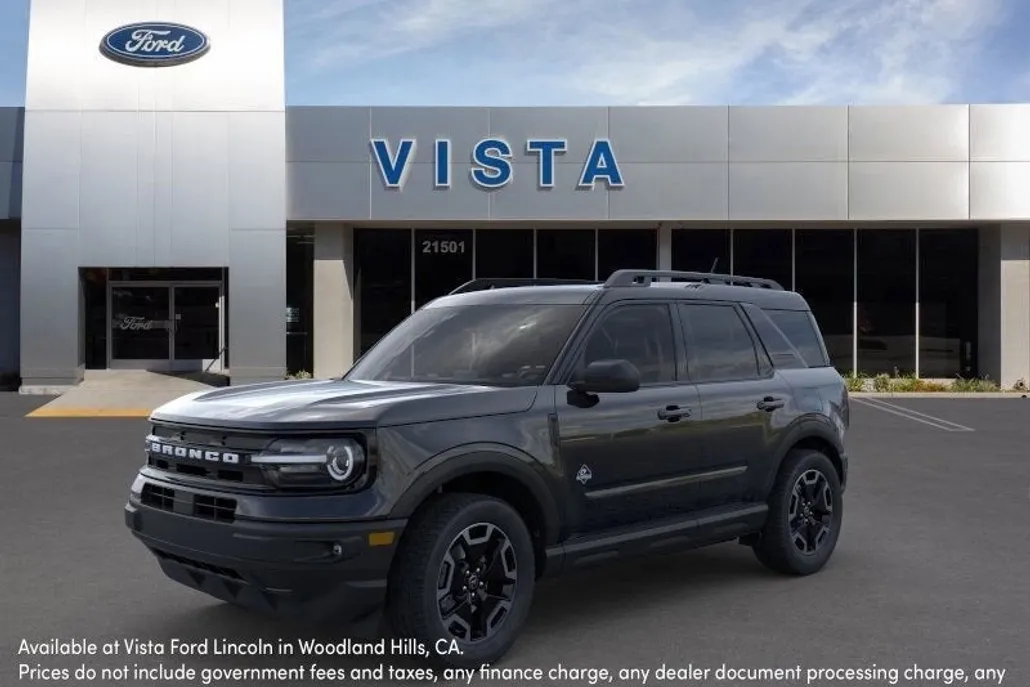 2024 Ford Bronco Sport Outer Banks photo 1