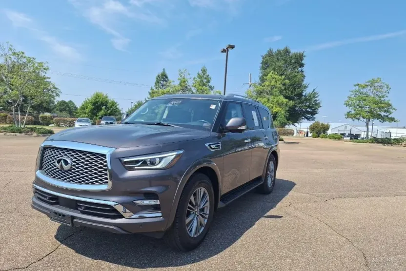 2024 Infiniti QX80 Luxe photo 1