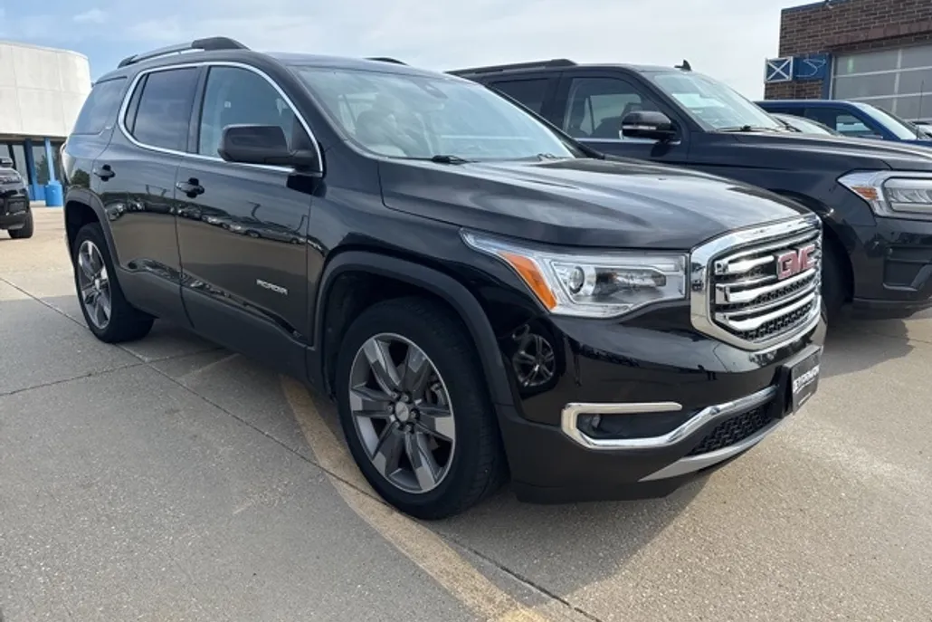 2017 Gmc Acadia SLT photo 1