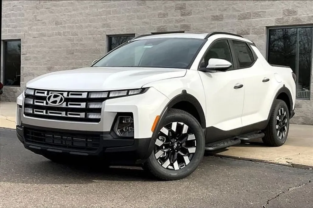 2025 Hyundai Santa Cruz SEL Activity photo 1