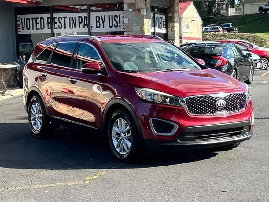 2016 Kia Sorento LX photo 1