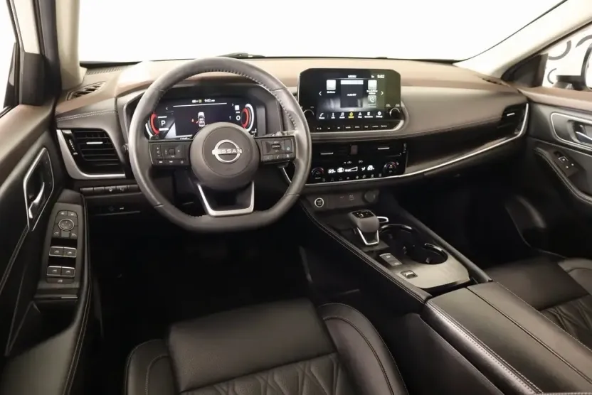 2023 Nissan Rogue Platinum photo 1