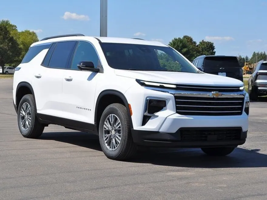 2026 Chevrolet Traverse photo 1