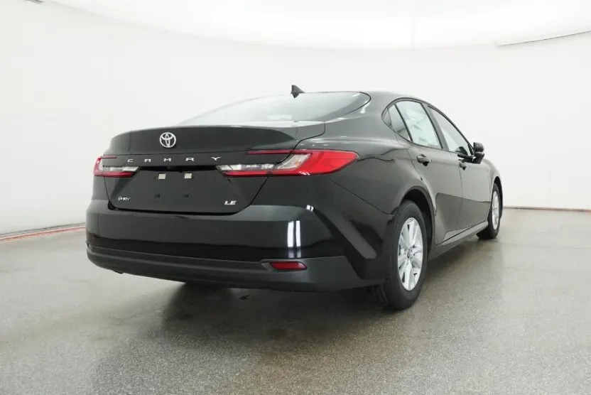 2026 Toyota Camry LE photo 1