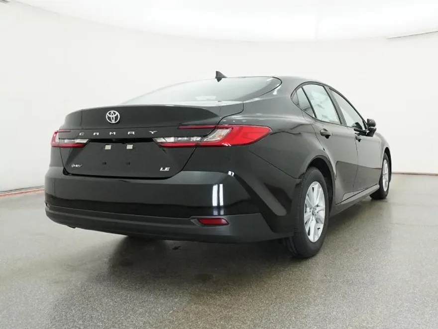 2026 Toyota Camry LE photo 1