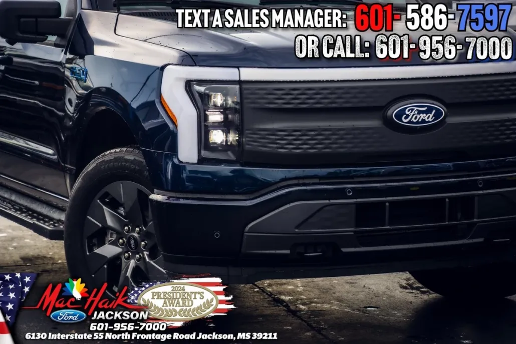 2025 Ford F-150 Lightning photo 1
