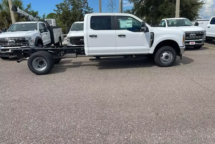 2026 Ford F-350 XL photo 1