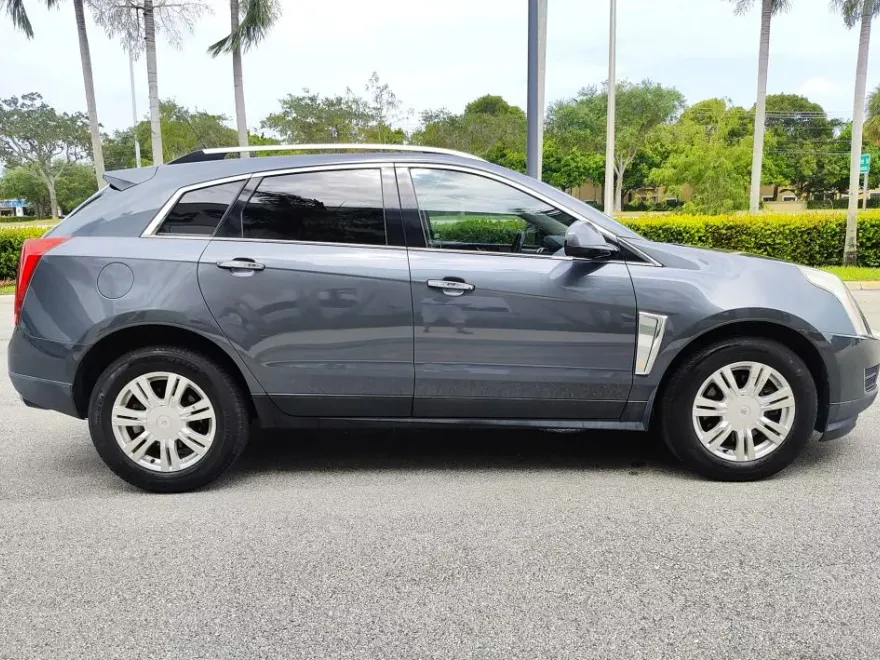 2013 Cadillac SRX Luxury photo 1