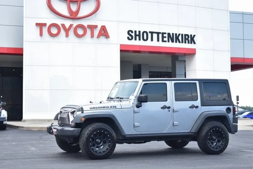 2016 Jeep Wrangler Unlimited Sport photo 1