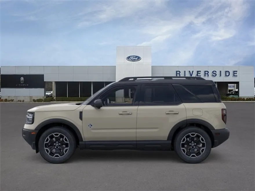 2025 Ford Bronco Sport Outer Banks photo 1