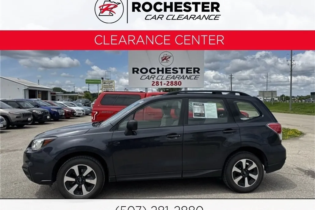 2017 Subaru Forester 2.5i photo 1