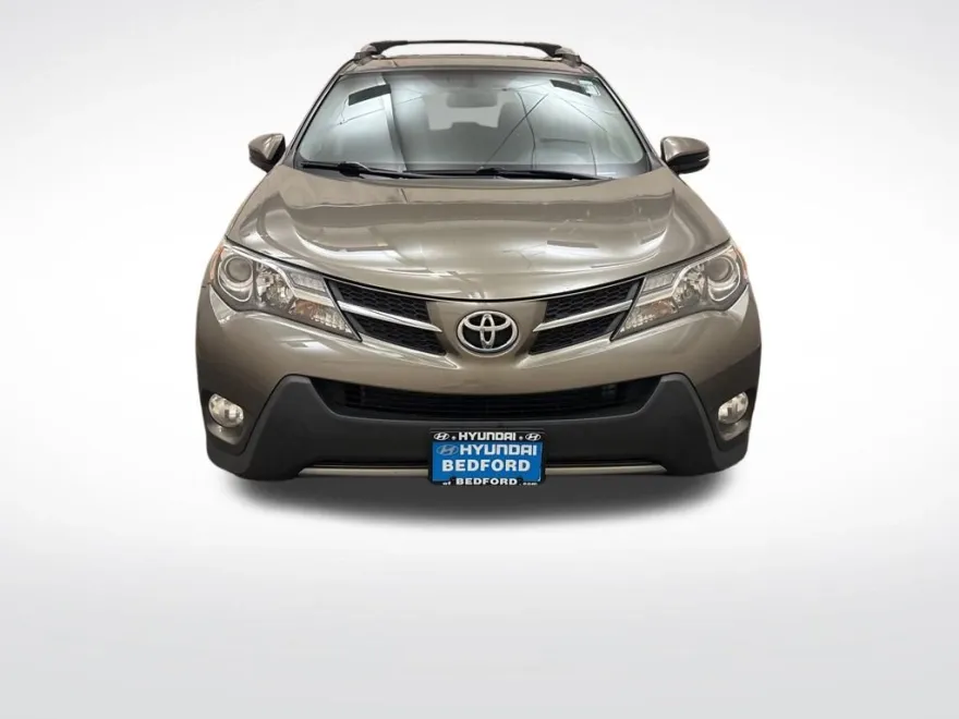 2015 Toyota RAV4 XLE photo 1