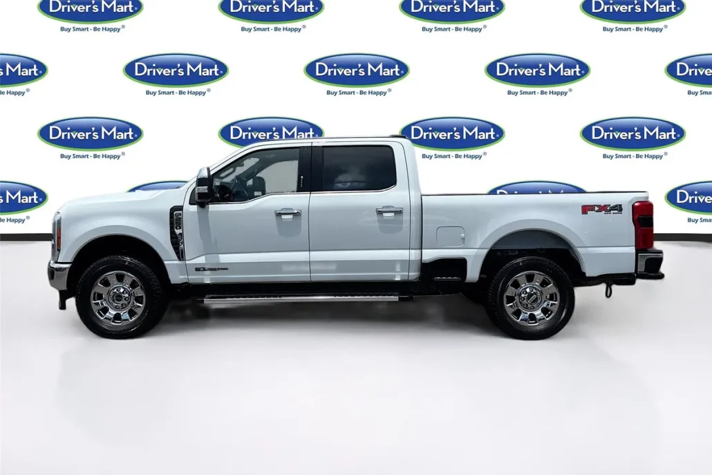 2023 Ford F-250 Lariat photo 1