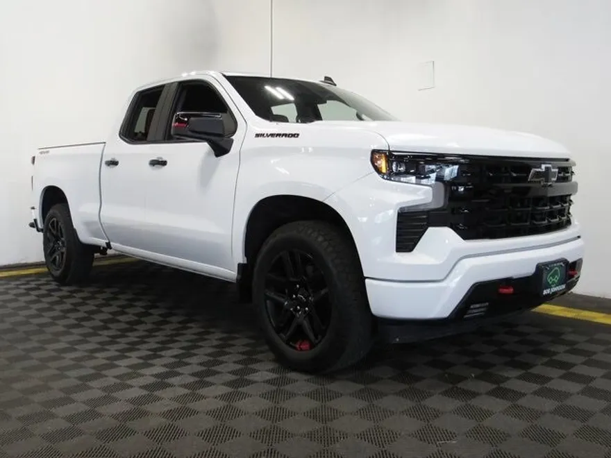 2022 Chevrolet Silverado 1500 RST photo 1