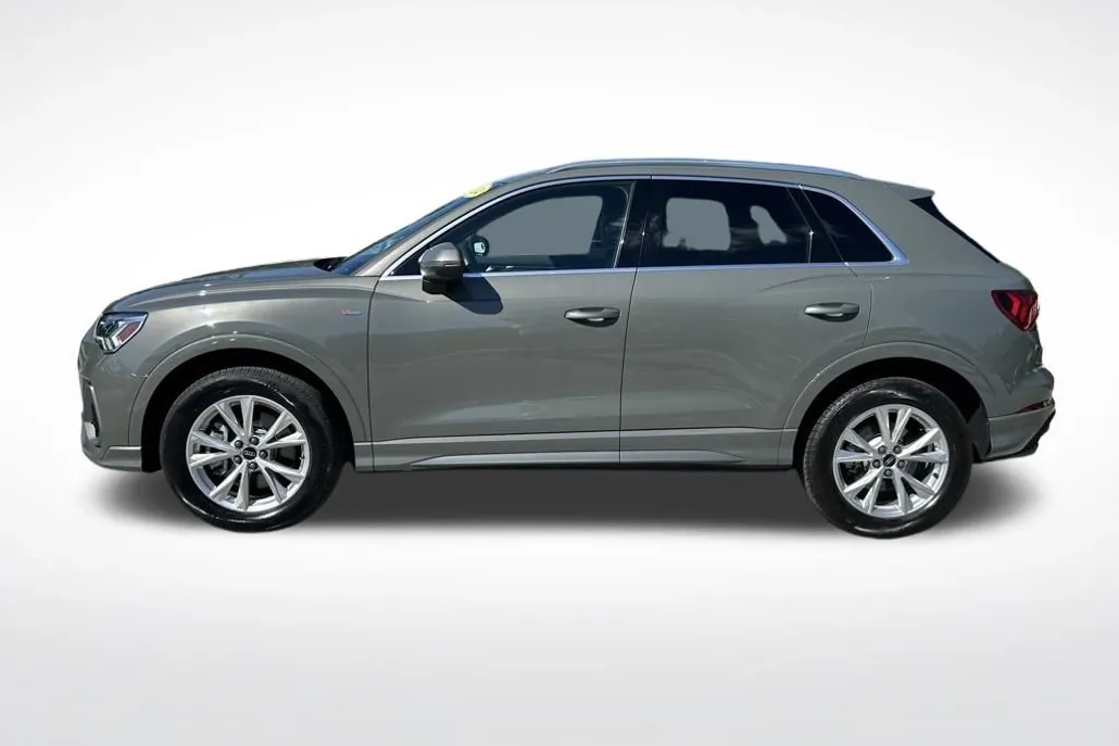 2024 Audi Q3 Premium S line photo 1
