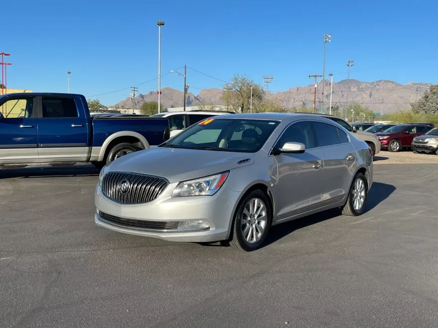 2014 Buick LaCrosse Base photo 1