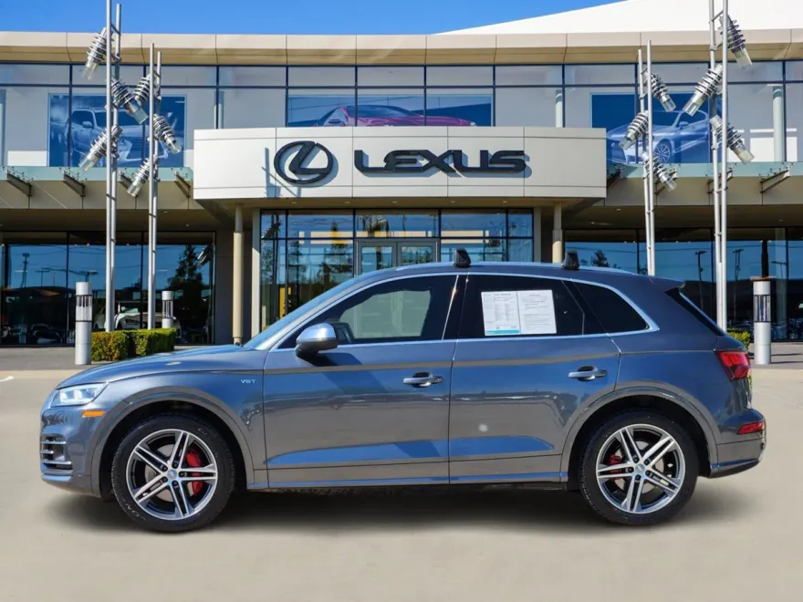 2018 Audi SQ5 Prestige photo 1