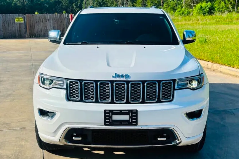 2017 Jeep Grand Cherokee Overland photo 1