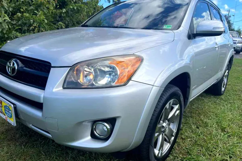 2010 Toyota RAV4 Sport photo 1