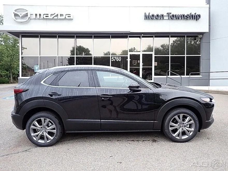 2025 Mazda CX-30 2.5 S Preferred photo 1