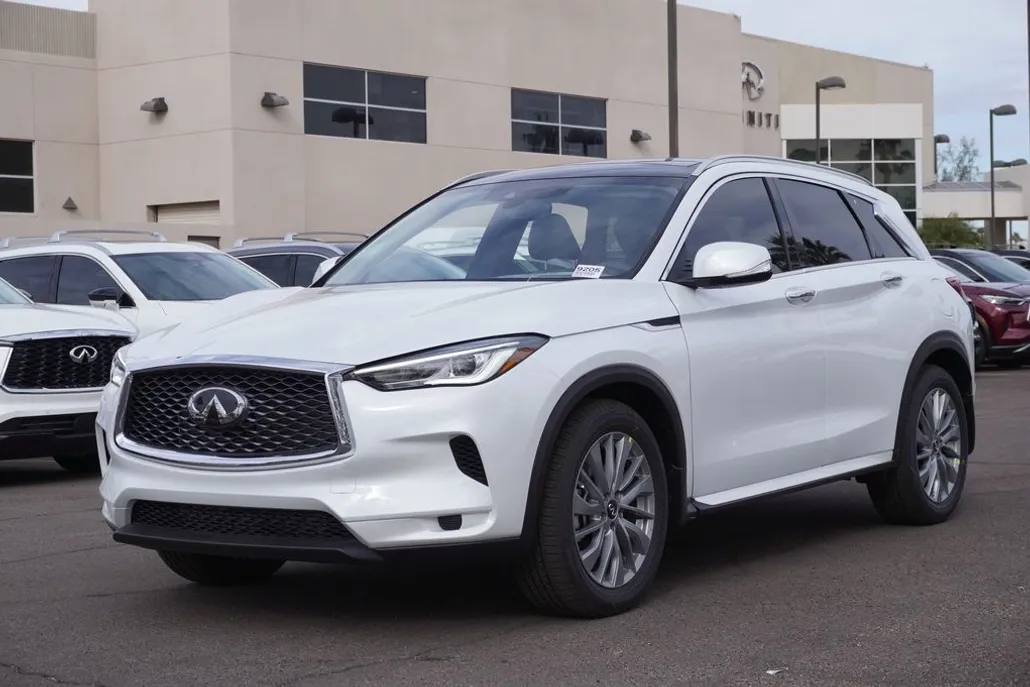 2025 Infiniti QX50 Luxe photo 1
