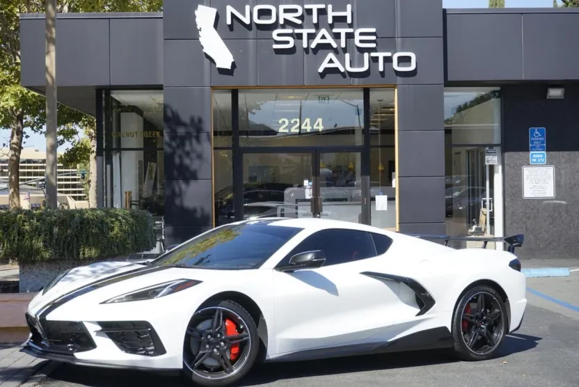 2020 Chevrolet Corvette Stingray 2LT Z51 photo 1