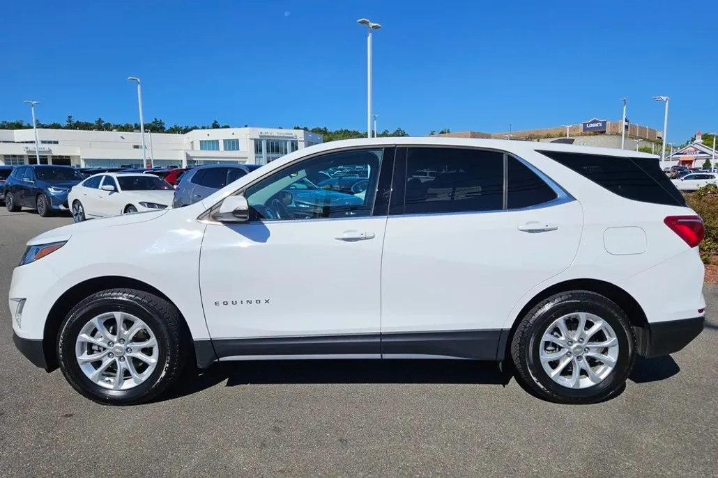 2018 Chevrolet Equinox LT photo 1