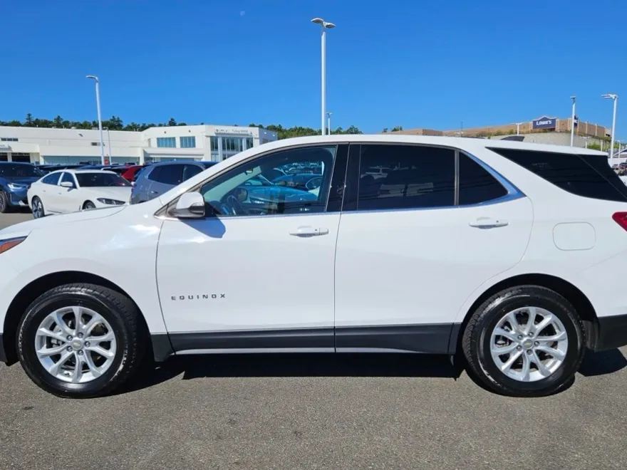 2018 Chevrolet Equinox LT photo 1