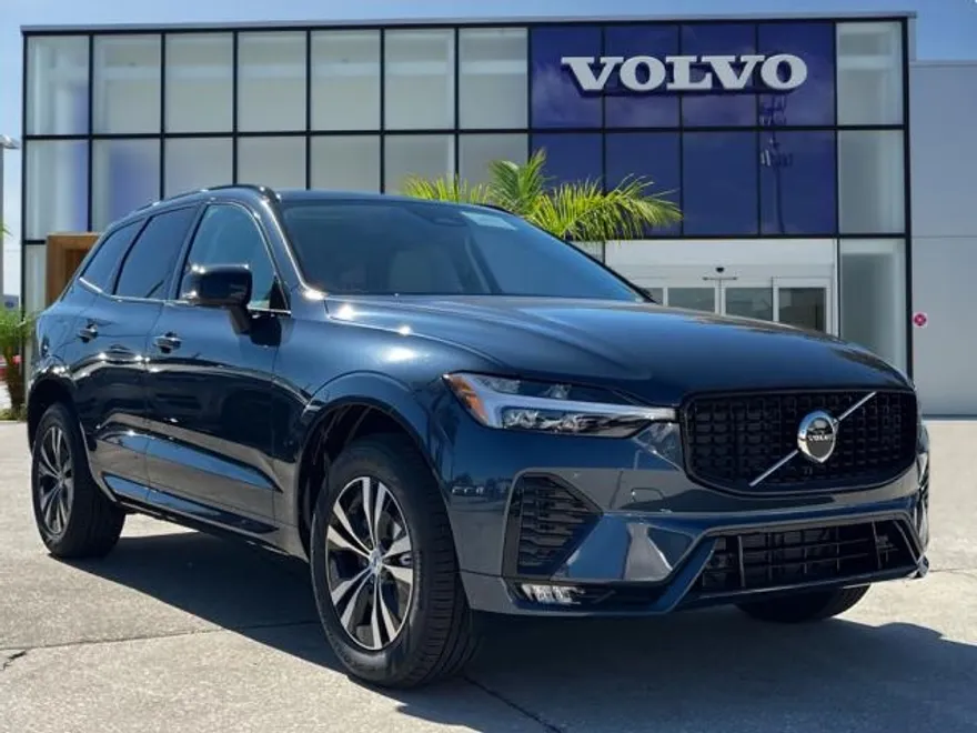 2025 Volvo XC60 B5 Core photo 1