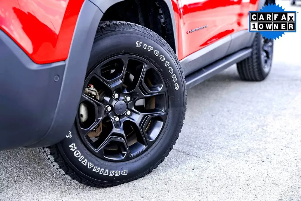 2019 Jeep Cherokee Trailhawk photo 1