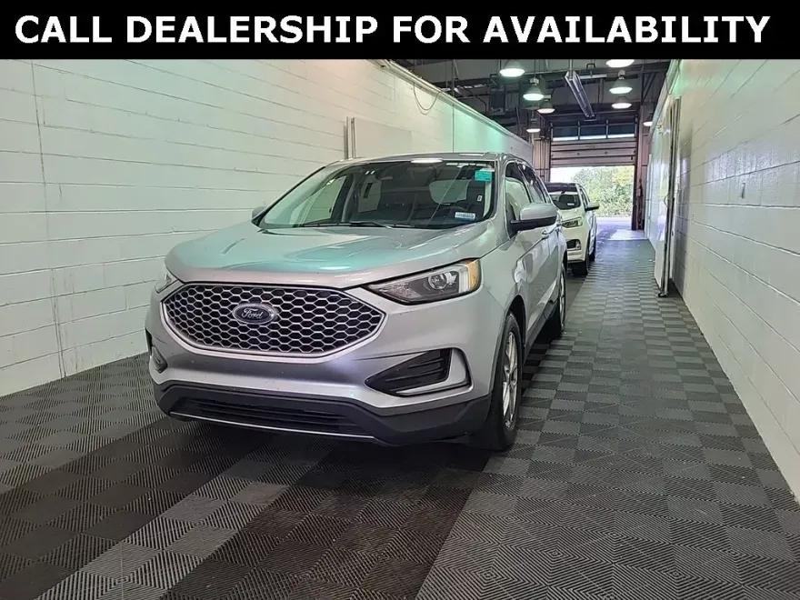 2024 Ford Edge SEL photo 1