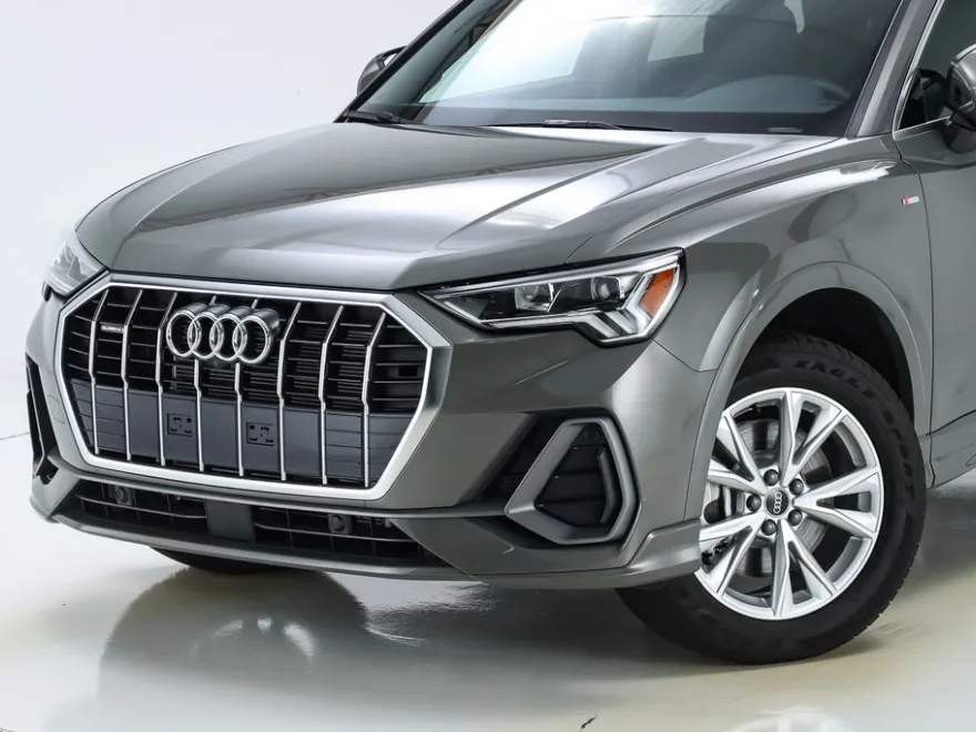 2024 Audi Q3 Premium Plus S line photo 1