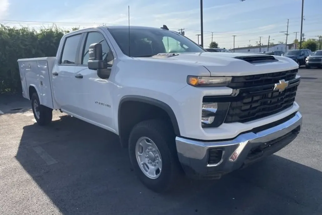 2024 Chevrolet Silverado 2500HD photo 1