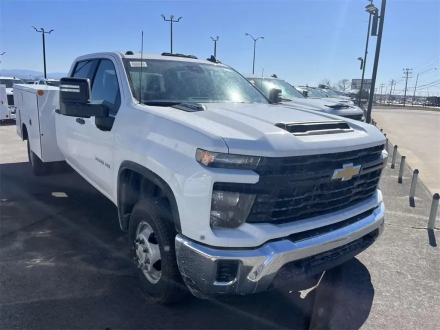 2024 Chevrolet Silverado 3500HD Work Truck photo 1
