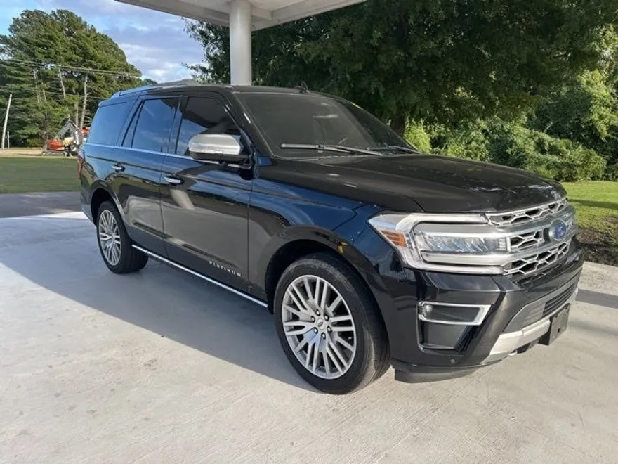 2023 Ford Expedition Platinum photo 1