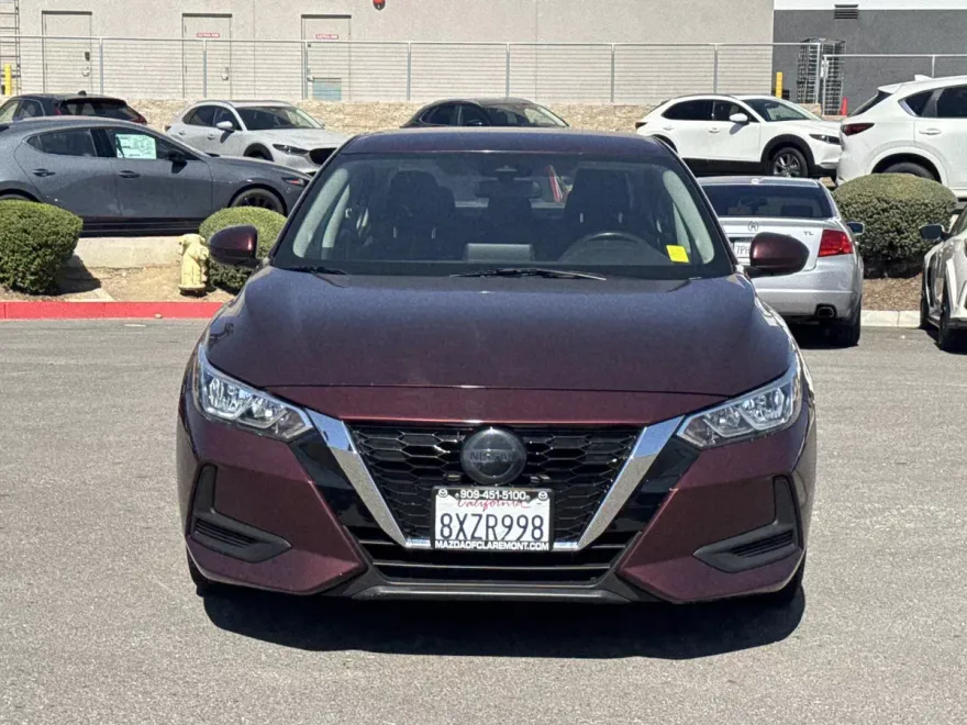 2022 Nissan Sentra SV photo 1