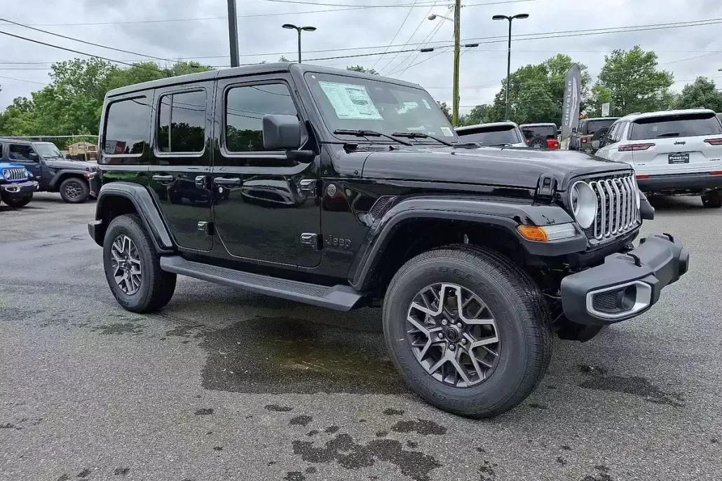 2025 Jeep Wrangler Sahara photo 1