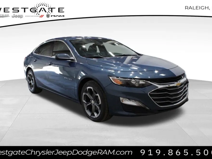 2024 Chevrolet Malibu 1LT photo 1