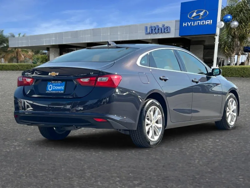 2025 Chevrolet Malibu 1LT photo 1