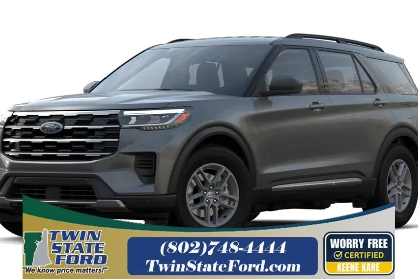 2025 Ford Explorer photo 1