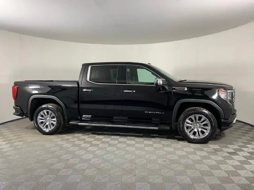 2025 Gmc Sierra 1500 Denali photo 1
