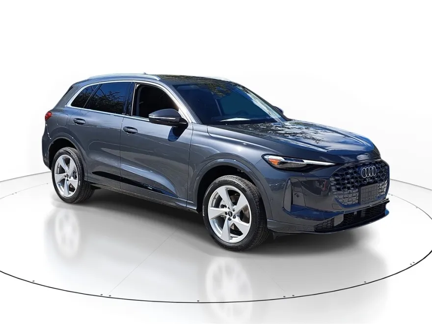 2025 Audi Q5 2.0T Premium Plus photo 1